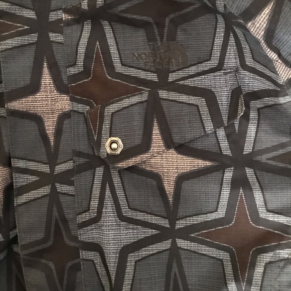 The North Face🎿 Ski Jacket - Picture 3 of 8